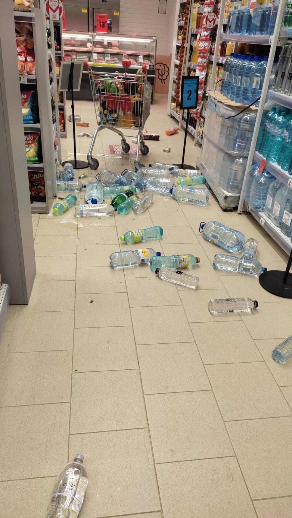 Cutremur puternic în România, resimţit şi în Bucureşti. Mai multe persoane rănite şi zeci de imobile afectate 817024