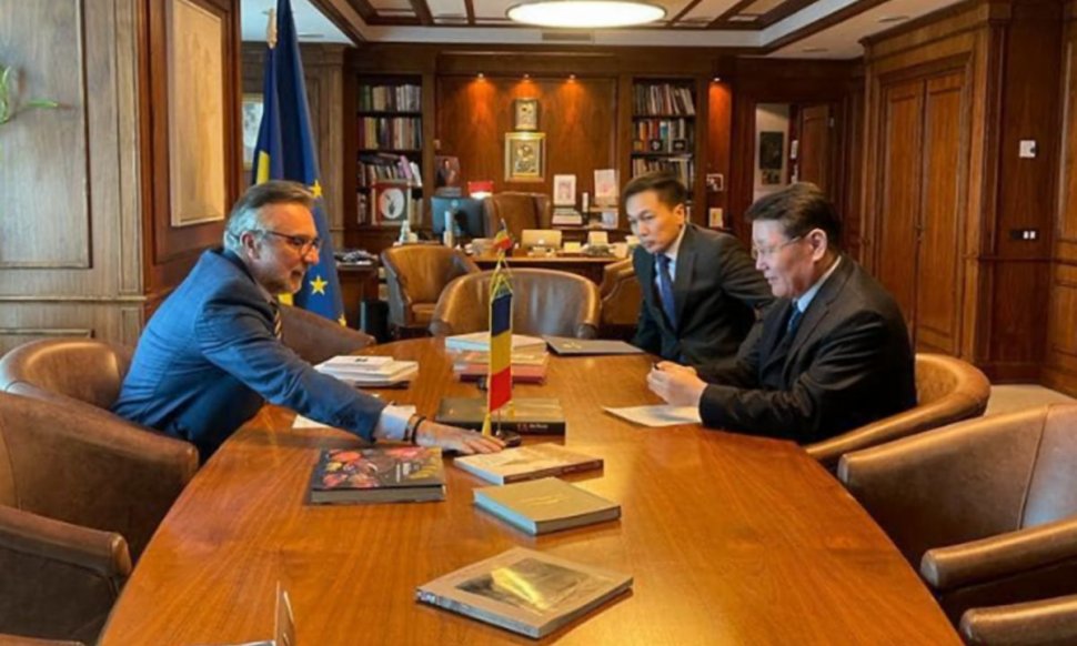 Lucian Romaşcanu: "Am avut astăzi onoarea întâlnirii cu doi ambasadori ai unor țări prietene"
