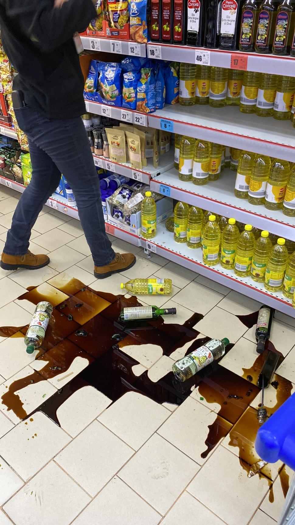 Primele imagini după cutremurul de 5,7 de astăzi, din România 816920