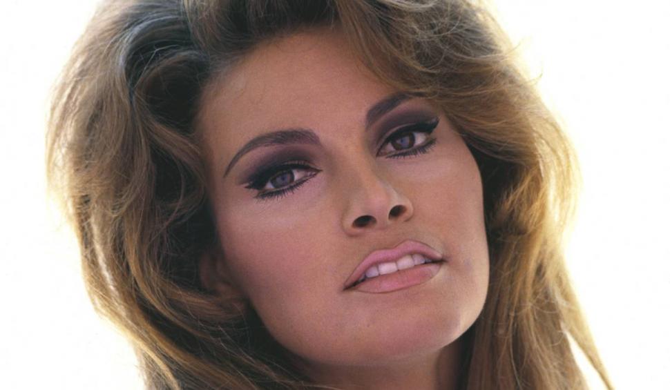 A murit sex simbolul anilor '60 | Actriţa Raquel Welch s-a stins din viață la 82 de ani 817447