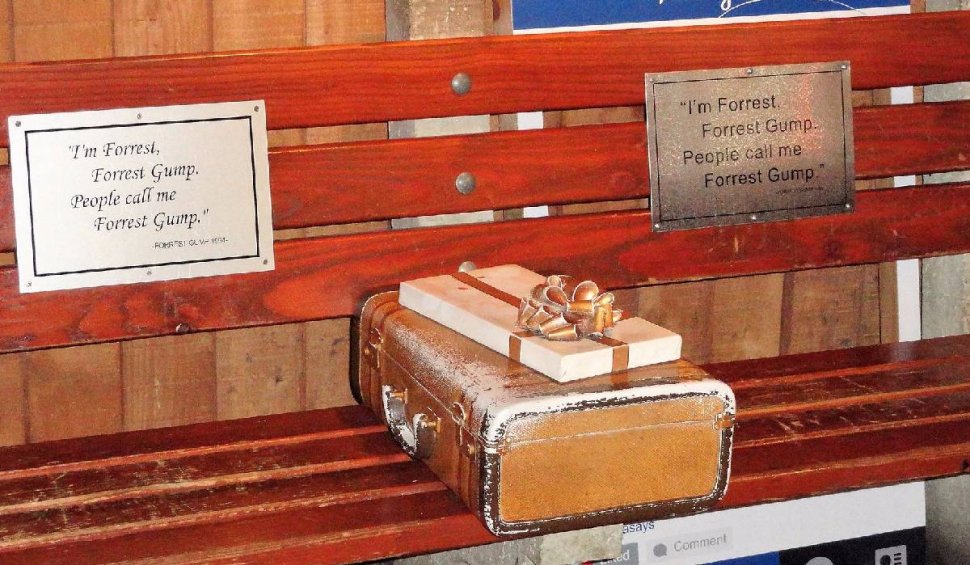 Celebra cutie cu bomboane din filmul "Forrest Gump”, vândută cu 25.000 de dolari, la o licitaţie de Ziua Îndrăgostiților