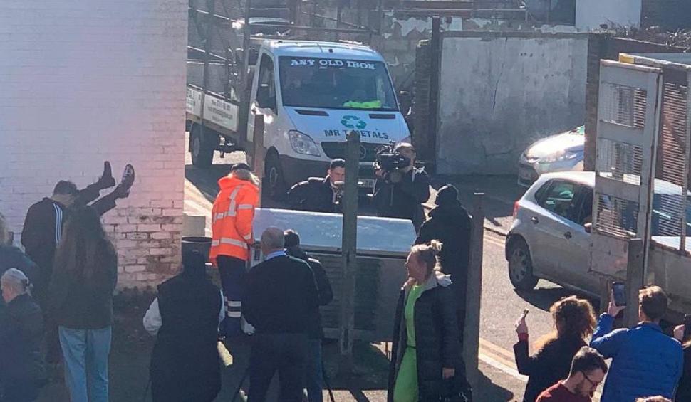 Mural de Banksy, distrus de muncitorii de la salubritate de Ziua Îndrăgostiţilor: "Vom contacta proprietarul" 817323