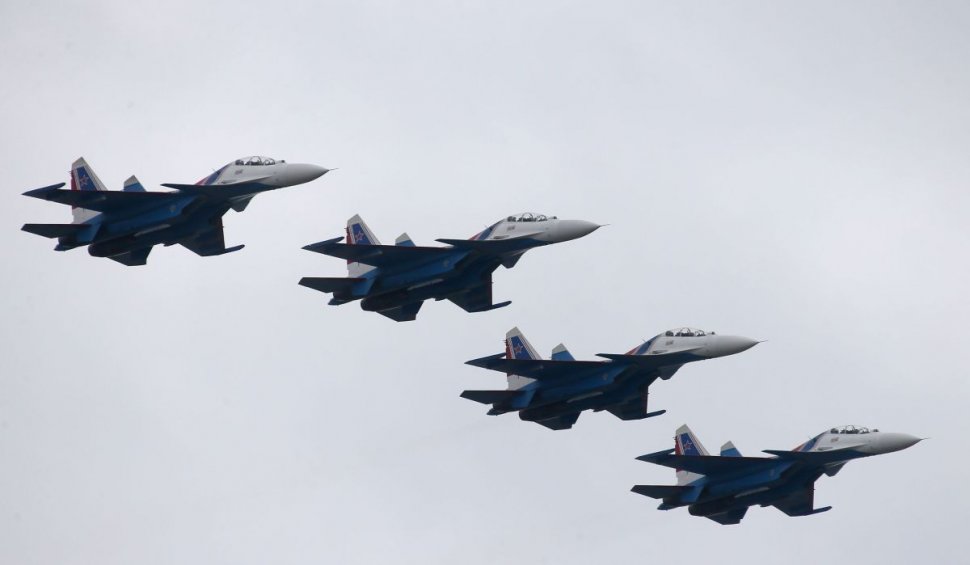 Rusia mobilizează avioane și elicoptere la granița cu Ucraina | Ce au aflat serviciile de informații occidentale