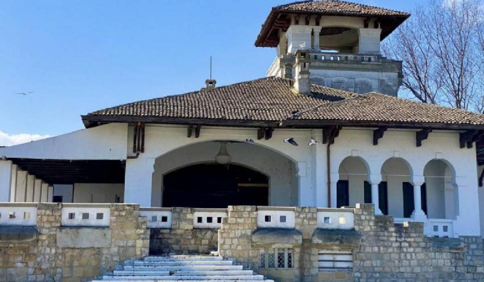 Vila Regală din Mamaia, tot în paragină, după ce revenit statului. Motivul pentru care nu se începe restaurarea 817490