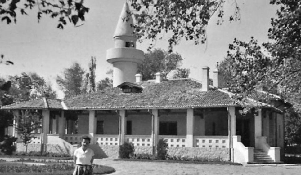 Vila Regală din Mamaia, tot în paragină, după ce revenit statului. Motivul pentru care nu se începe restaurarea 817493