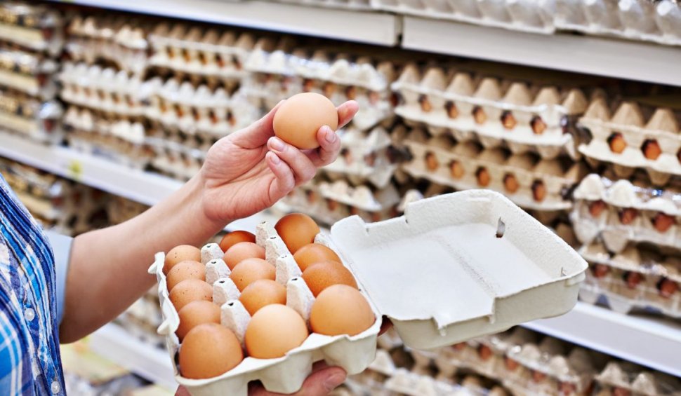 Ouăle au ajuns la un preț record în România. Cât costă o cutie cu 10 ouă