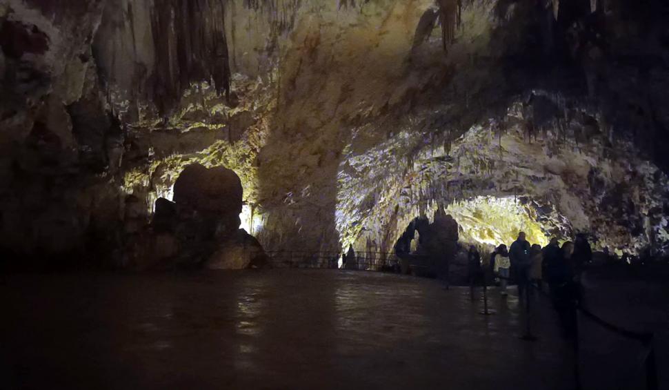 Peştera Postojna, din Slovenia, paradisul turismului, în Infernul lui Dante  817867