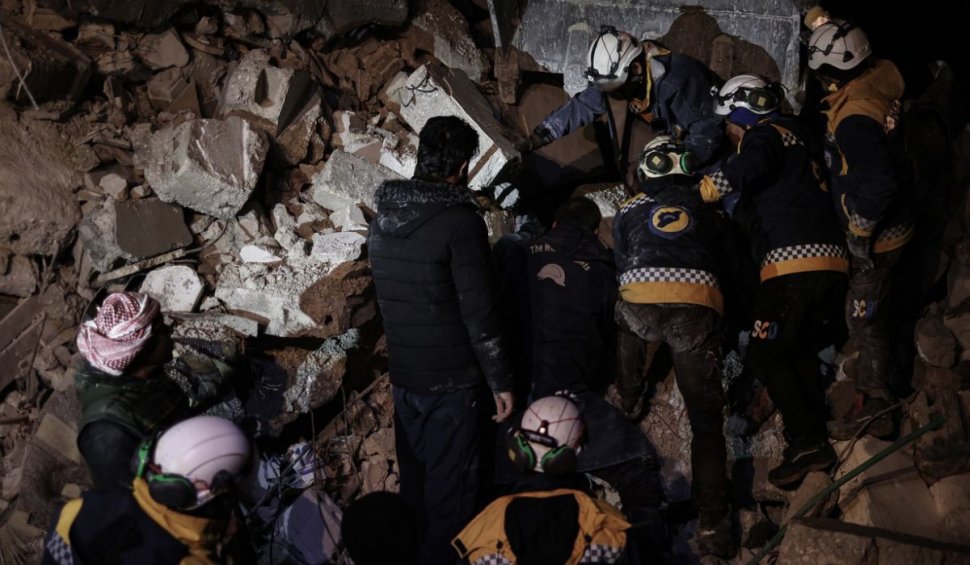 O altă salvare miraculoasă în Turcia: Un băiat de 12 ani a fost scos în viață de sub ruine, la 260 de ore de la cutremur