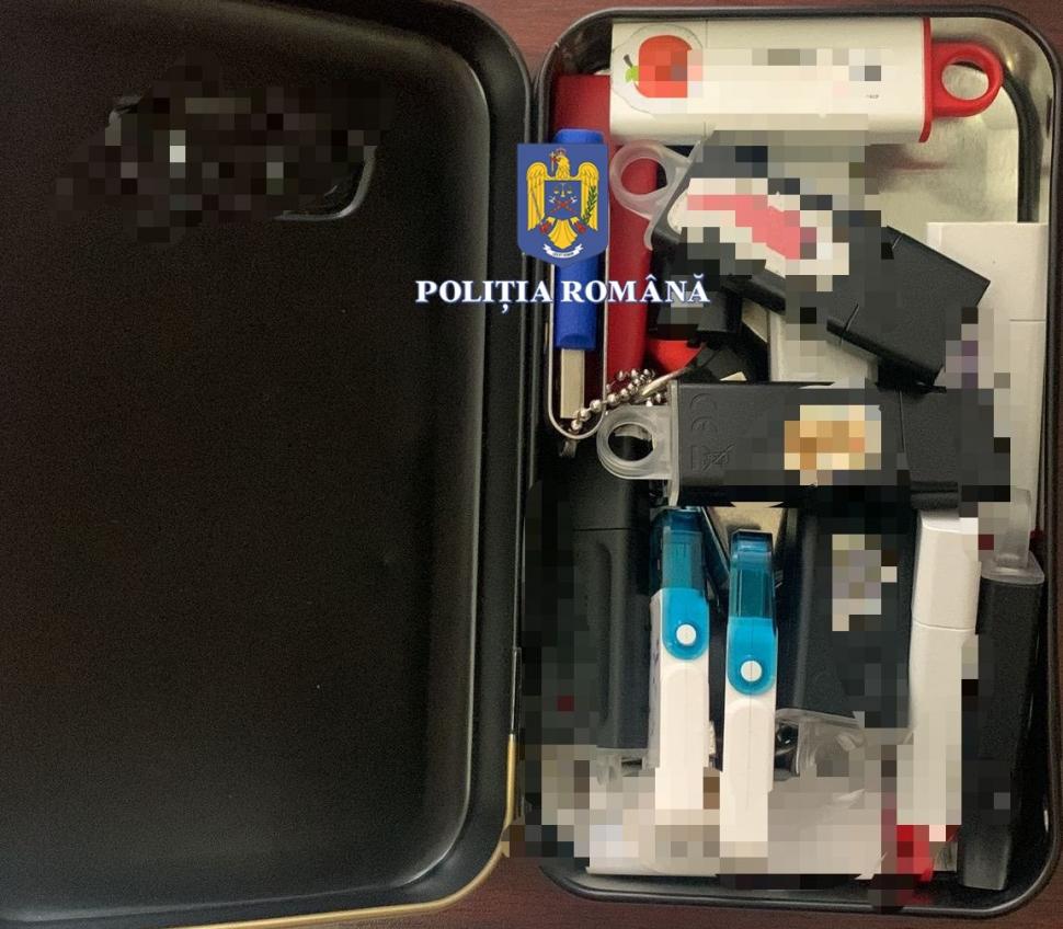 Averile impresionante ale medicii acuzaţi că refoloseau dispozitive cardiace de la cadavre. Detalii despre operele de artă indisponibilizate de poliţie 817996