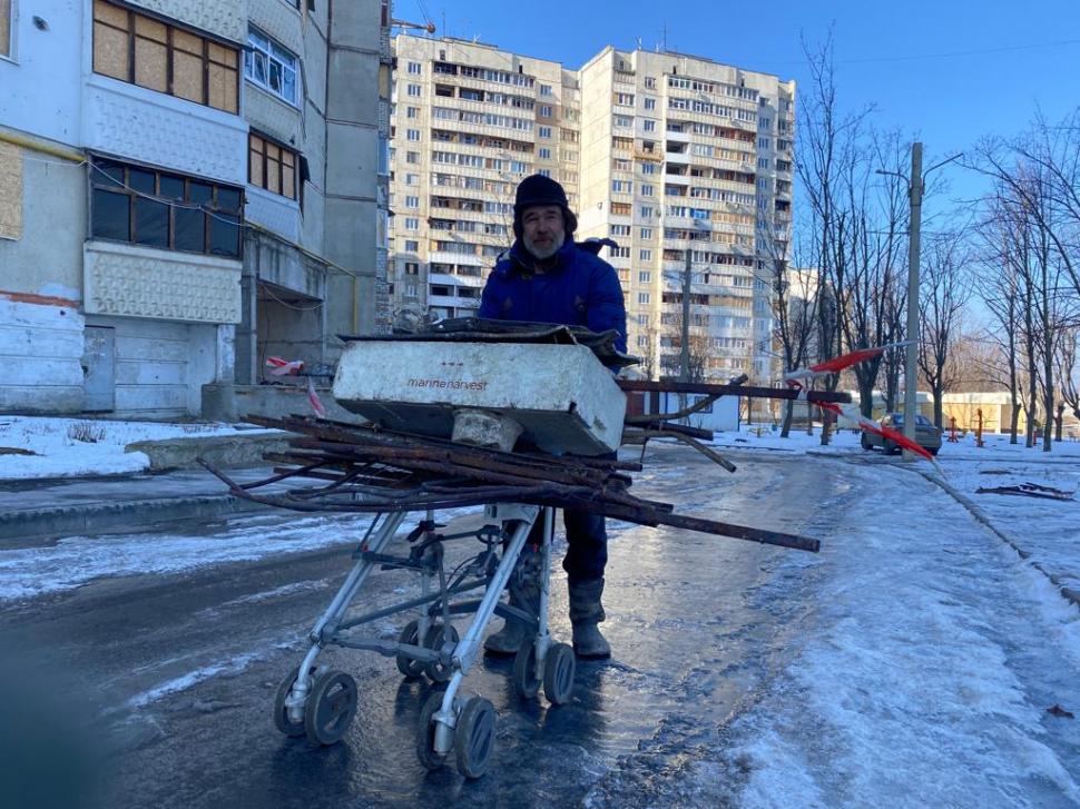 Drama oamenilor din Harkov, oraşul care supravieţuieşte sub ploaia de rachete: "Este înfricoşător, dar sper că vom câştiga" 819138