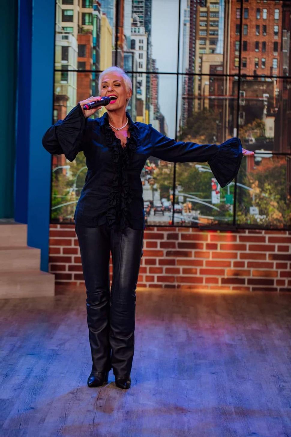 Cum a slăbit Monica Anghel 43 de kilograme. Cele trei alimente la care a renunțat total: ”Mă simt foarte bine!” 819067