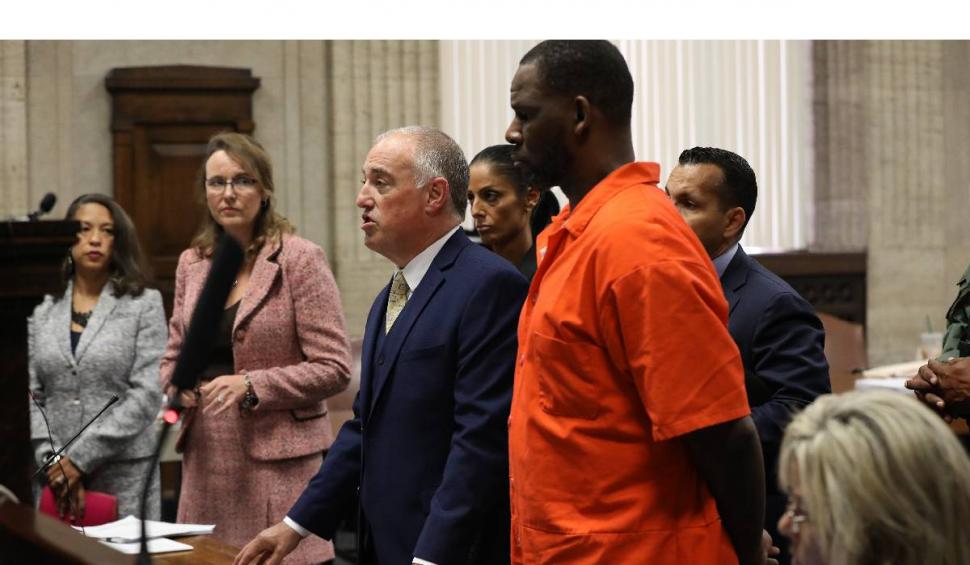 R. Kelly, condamnat la încă 20 de ani de închisoare. Ce acuzații i se aduc acum cântărețului  819190