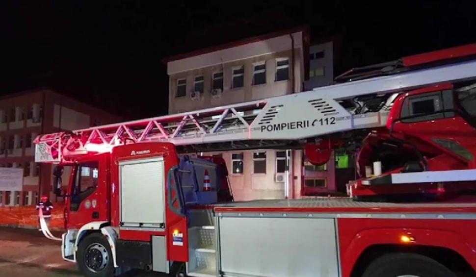 Incendiu la spitalul din Zalău | 12 pacienți și o asistentă au fost evacuați 819511