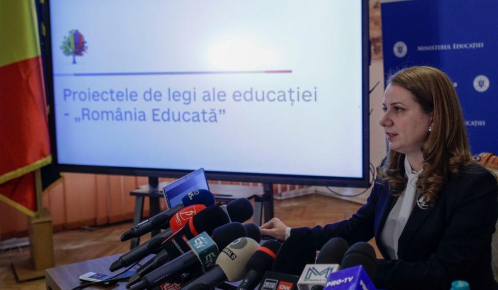 Ministrul Educaţiei anunţă schimbări pentru elevi şi părinţi | ”Examenul de Bacalaureat se va plia pe fiecare profil liceal” 819762