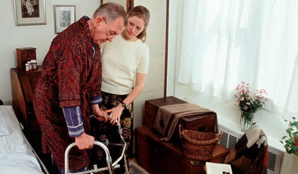 Zeci de mii de români ar putea primi noi vouchere care se pot preschimba în bani. Care sunt condiţiile şi de când se acordă 820141