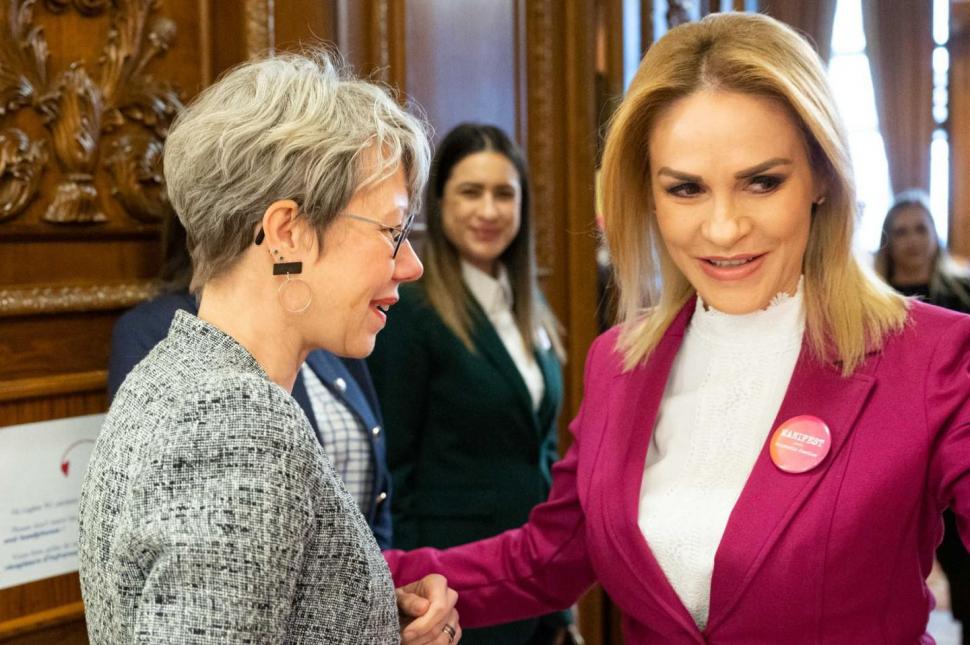 Gabriela Firea, mesaj de 1 Martie: "Femeile sunt de neprețuit!" 820245