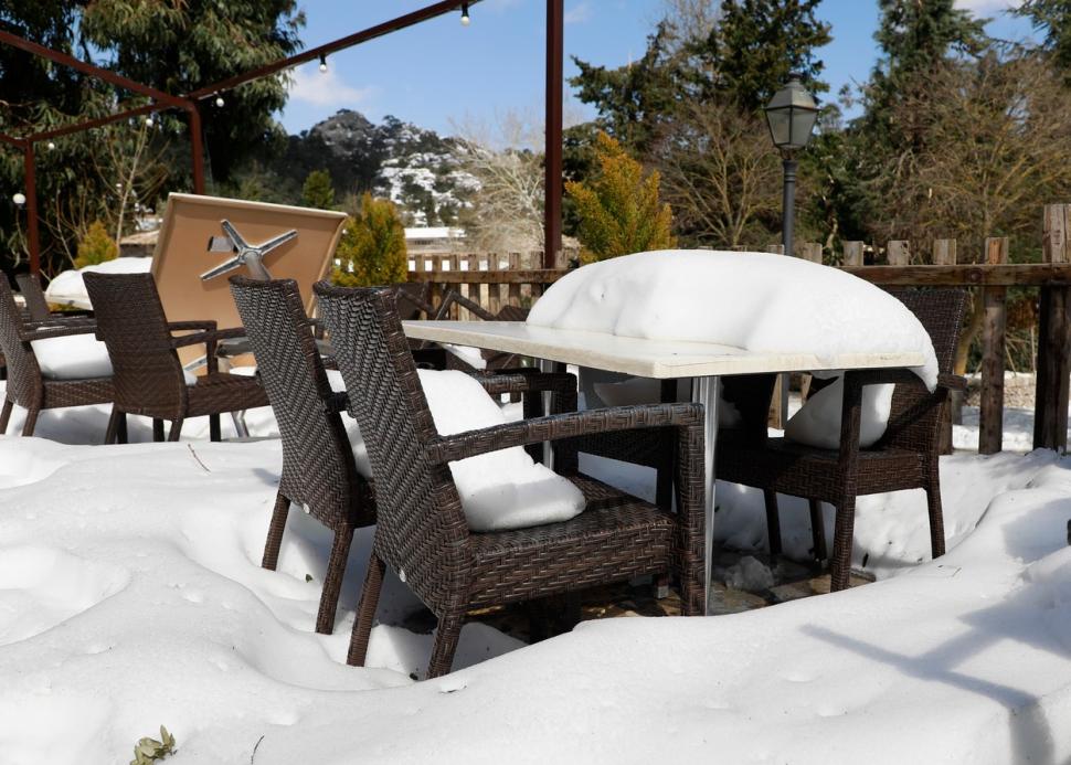 Zăpadă de peste un metru în insula spaniolă Mallorca. Autorităţile au cerut ajutorul armatei 820440