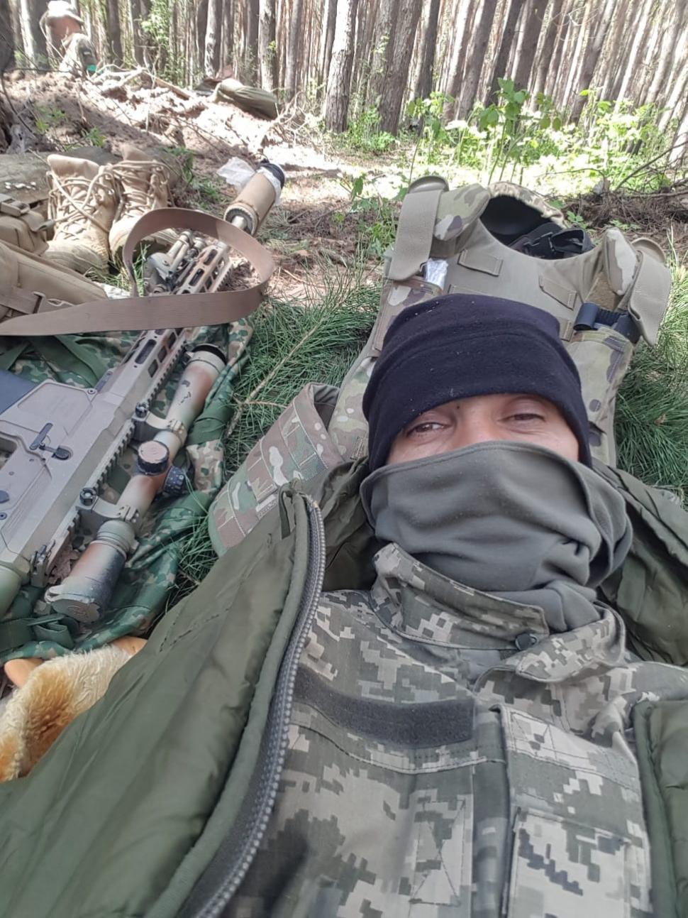 Interviu exclusiv cu lunetistul român care luptă pe frontul din Ucraina | Detalii din planurile de atac ale ruşilor 821094