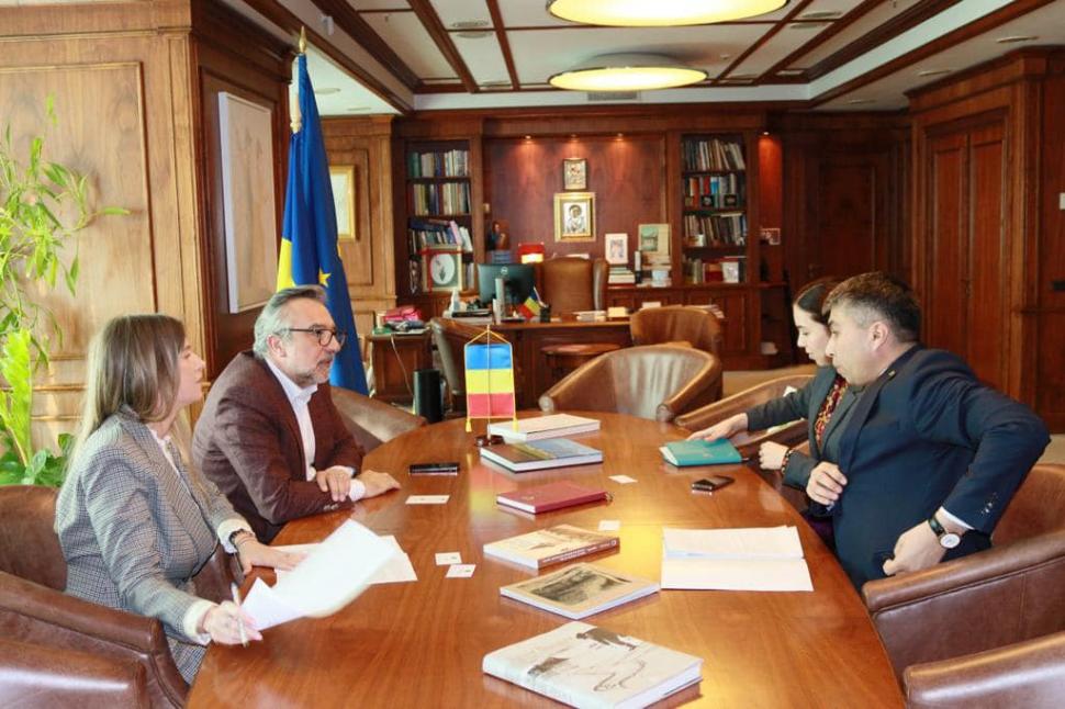 Lucian Romașcanu, întrevedere cu ambasadorul Turkmenistan în România, Annamammet Annayev 821501