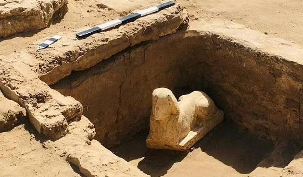 Descoperire uimitoare în Egipt | Cum arată sfinxul zâmbitor cu gropițe în obraji 821545