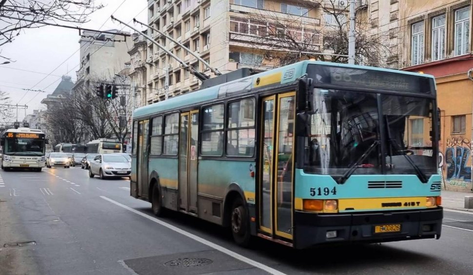 Ce a găsit un călător într-un autobuz din București. Şofer STB: "Habar n-am cum ajung sănătos seara la garaj"