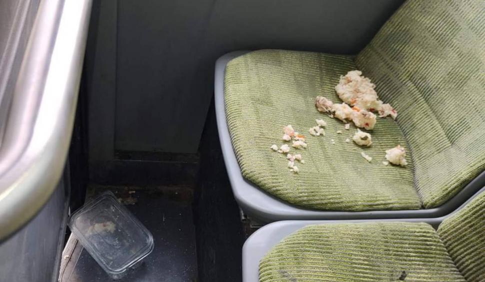 Ce a găsit un călător într-un autobuz din București. Şofer STB: "Habar n-am cum ajung sănătos seara la garaj" 821862