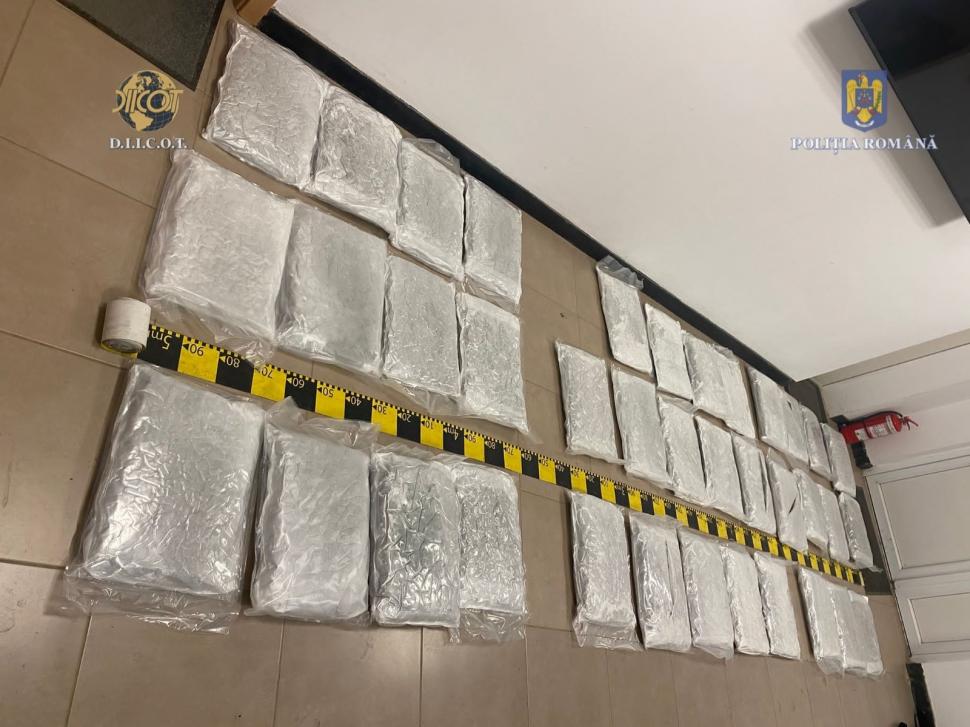 Un român şi-a trimis singur 37 de kilograme de canabis din Spania, prin curierat | Unde a ascuns drogurile 821881