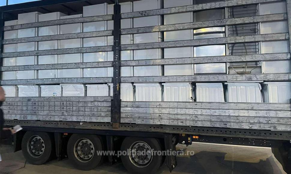 Peste 40 de tone de deșeuri din Danemarca și Olanda, oprite să intre în România 822255