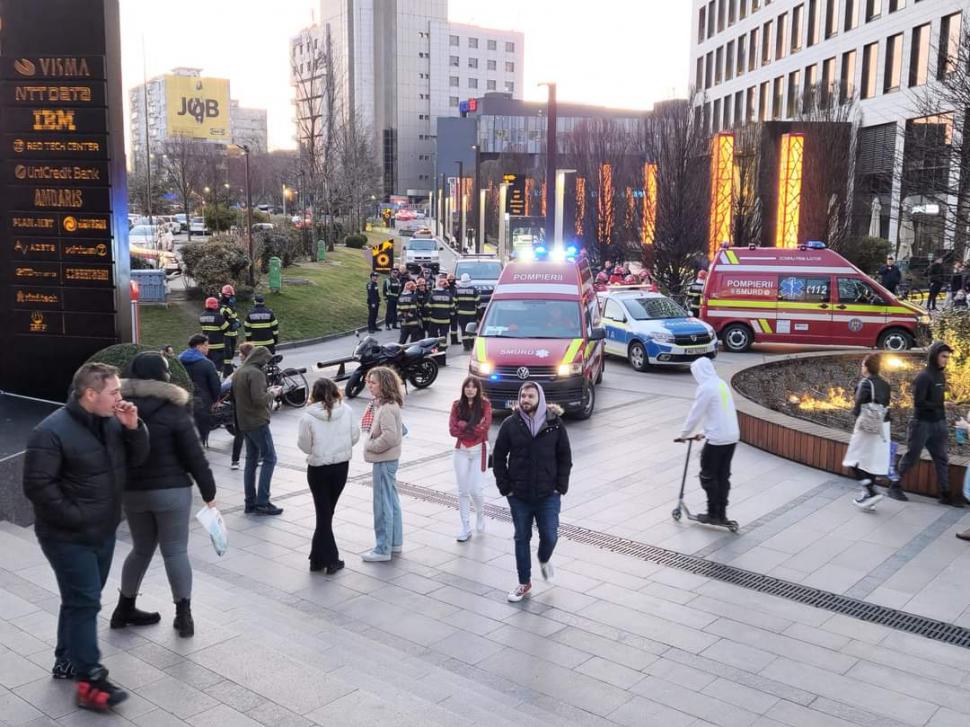 Alertă cu bombă la un mall din Timișoara. Forțele de ordine fac cercetări la fața locului 822285
