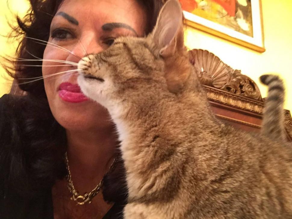 Recunoşti românca celebră? "Câştig 600 de dolari pe oră. La mine venea Jennifer Lopez, veneau cei mai cunoscuţi oameni din lume" 822246