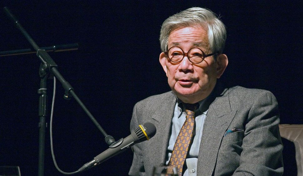 A murit Kenzaburo Oe, câştigător al Premiului Nobel pentru literatură. Avea 88 de ani
