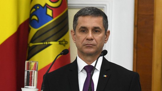 Rusia a lansat un "război hibrid" pentru înlăturarea administraţiei pro-europene de la Chişinău, declară ministrul moldovean al Apărării
