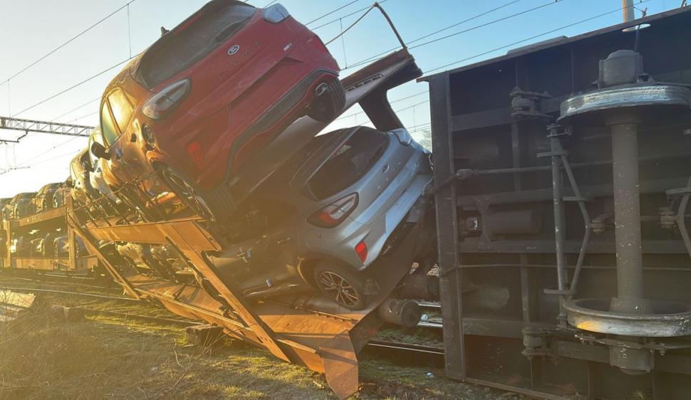 Directorul CFR, despre accidentul feroviar din Teleorman: "A fost o eroare umană | Mecanicul nu a frânat" 822442