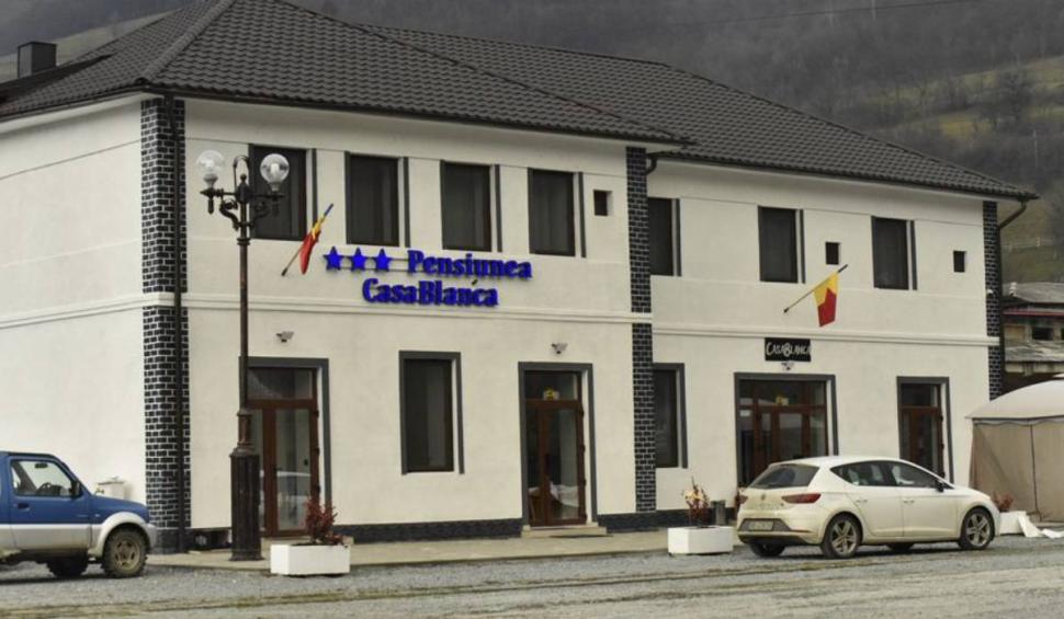 Gara din România transformată în pensiune de trei margarete. Polițiștii anchetează cazul 822752