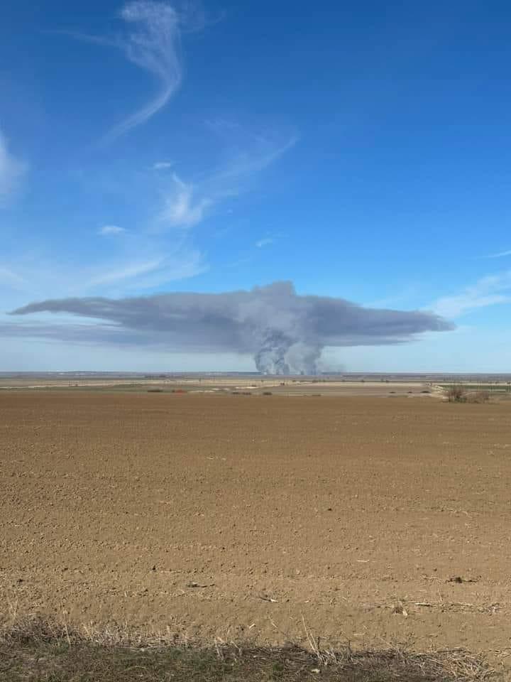 Incendiu violent în Ucraina | Fumul gros se vede de la Galați 822666