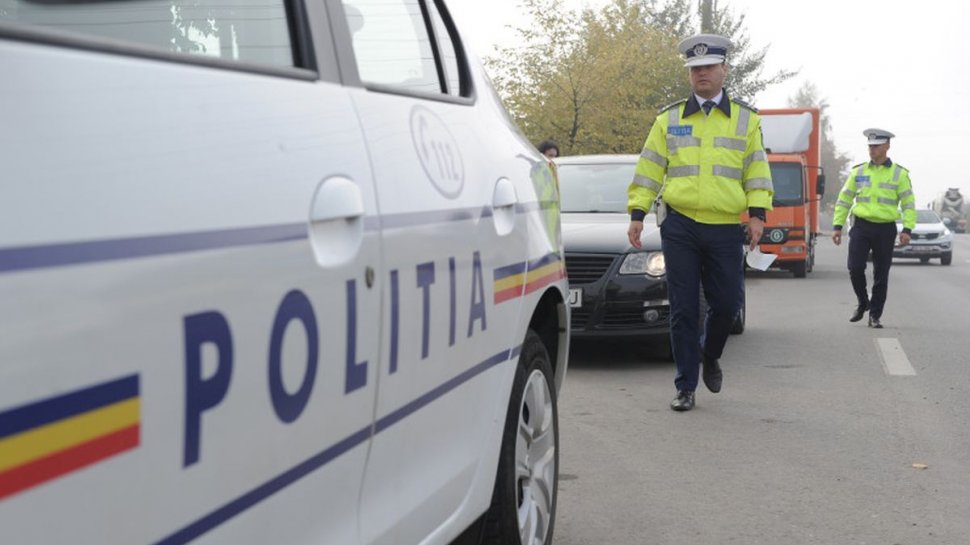 Autospecială de poliție, implicată într-un accident în Vrancea