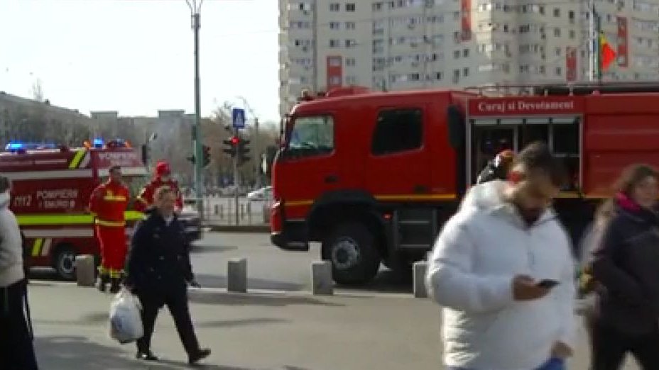Incident la stația de metrou Constantin Brâncoveanu! Pompierii intervin