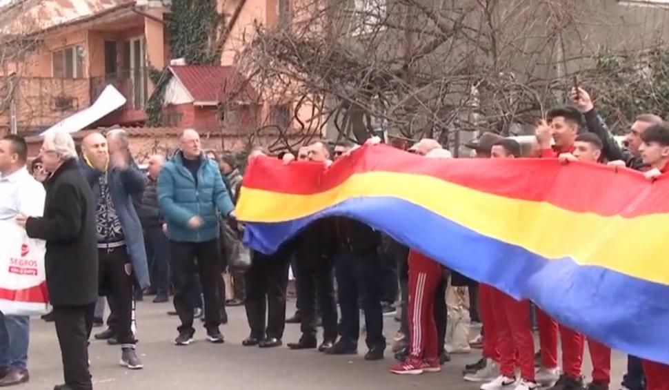 Durere şi revoltă la înmormântarea lui Rudel Obreja: "Campion al României batjocorit" 822931