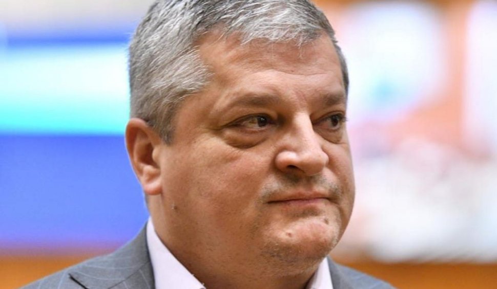 Radu Cristescu (PSD), răspuns pentru Robert Sighiartău: "V-a luat foc turul pantalonilor de la sondaje"