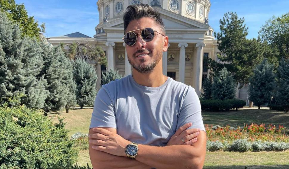 Recunoşti băieţelul care a dat cămăşuţa pe tricou şi a făcut istorie în fotbal? "Am râs când s-a scris că mi-a luat tata mașină la 18 ani" 823574