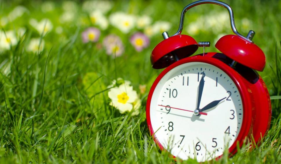 Ora de vară 2023 | Când și cum ne potrivim ceasurile