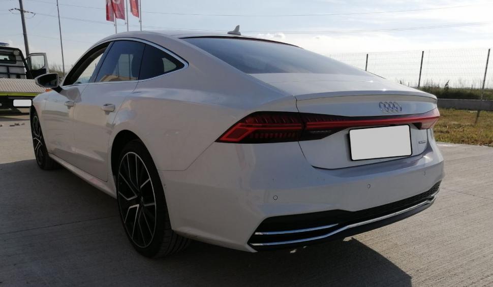 Preţul la care este scos la licitaţie de ANABI un Audi A7 Hibrid cu 280 de cai putere şi 70.000 de kilometri 823944