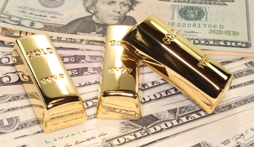 Aurul se apropie de maximul istoric: a depăşit pragul de 2.000 de dolari uncia