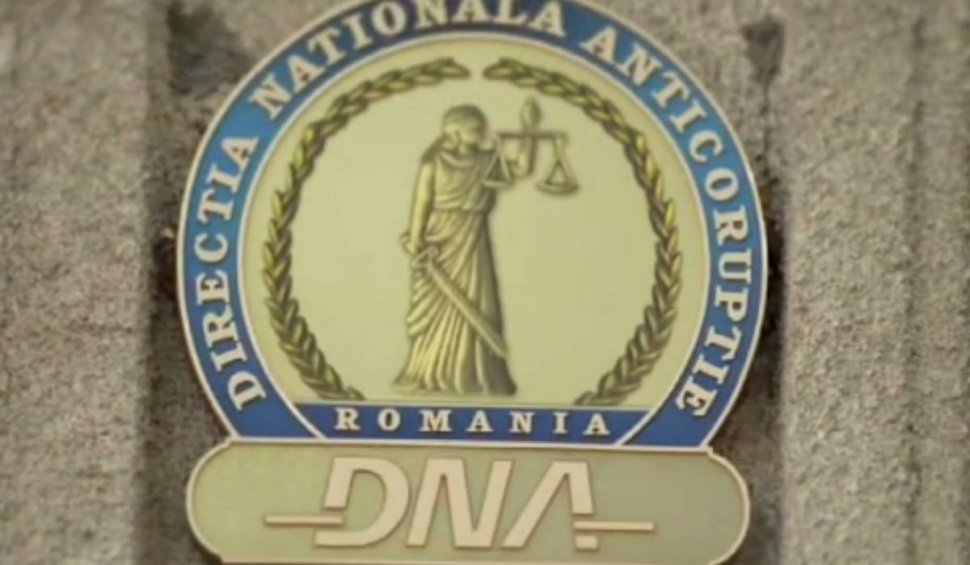 DNA: Directorul Sălii Polivalente București şi un primar din Botoșani, trimiși în judecată