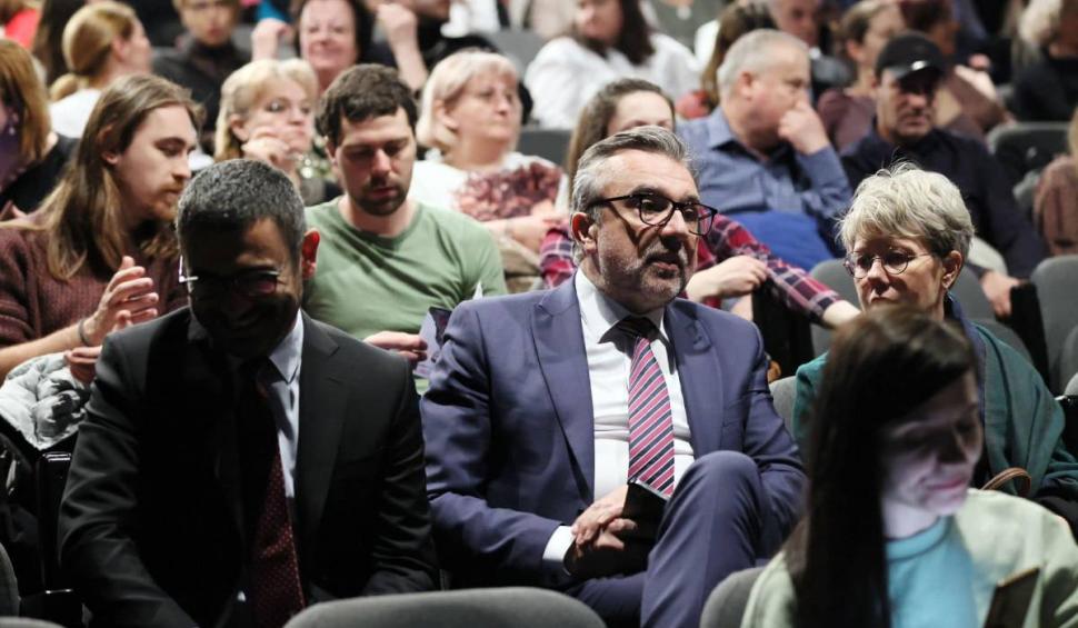 "Este un exemplu pentru toți copiii": Lucian Romaşcanu, despre o actriţă greu încercată 824422