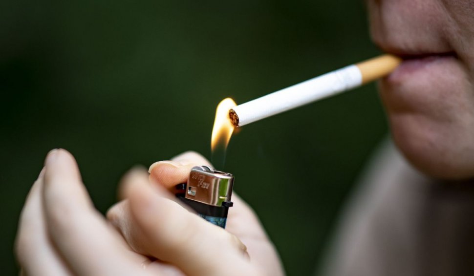 Un bărbat care a fumat în timpul serviciului a fost amendat cu 11.000 de dolari, după ce i s-au numărat țigările. S-a întâmplat în Japonia