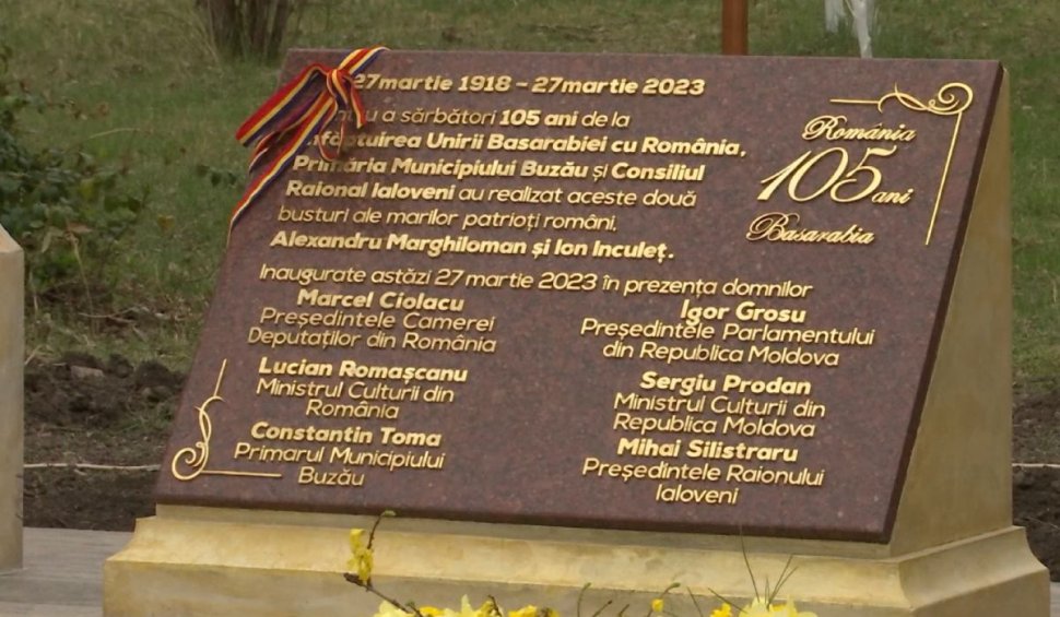 Monument ridicat în Republica Moldova de Primăria Buzău în memoria lui Alexandru Marghiloman şi Ion Inculeţ la 105 ani de la Unirea Basarabiei cu România