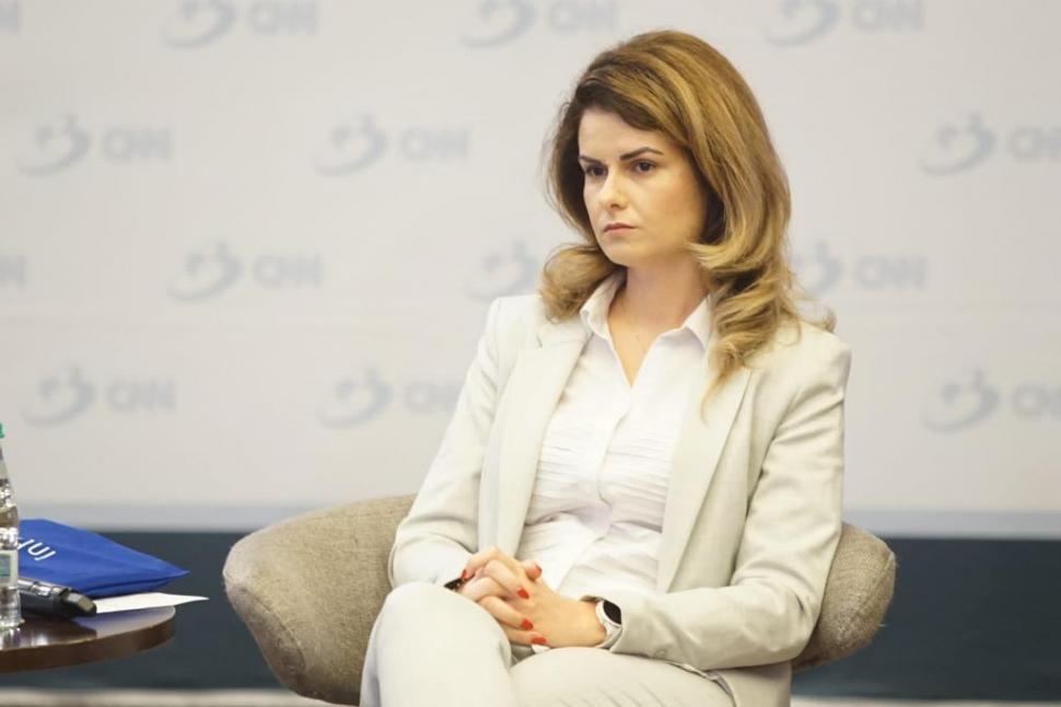 Conferinţa Naţională "Afecţiune, implicare, responsabilitate - strategie de succes pentru îngrijirea animalelor din judeţul Ilfov" | România Inteligentă 825747