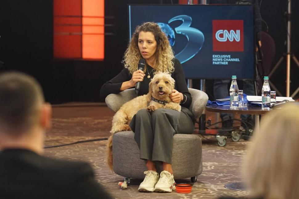 Conferinţa Naţională "Afecţiune, implicare, responsabilitate - strategie de succes pentru îngrijirea animalelor din judeţul Ilfov" | România Inteligentă 825752