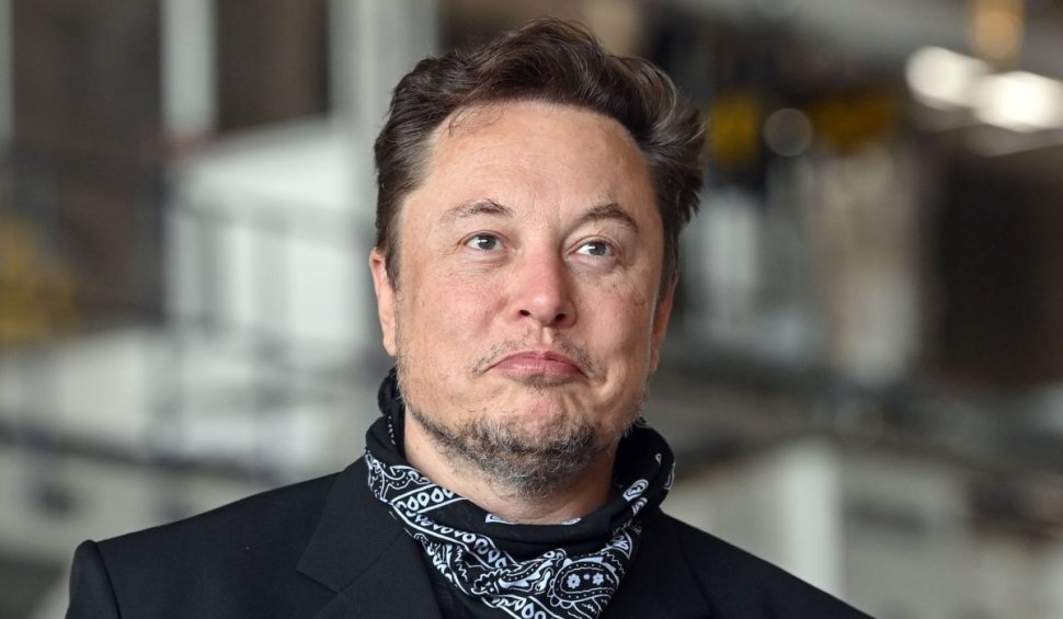 "Pot prezenta riscuri profunde pentru umanitate": Elon Musk şi alţi o mie de experţi din domeniul Tech au cerut o pauză în dezvoltarea sistemelor avansate de inteligenţă artificială